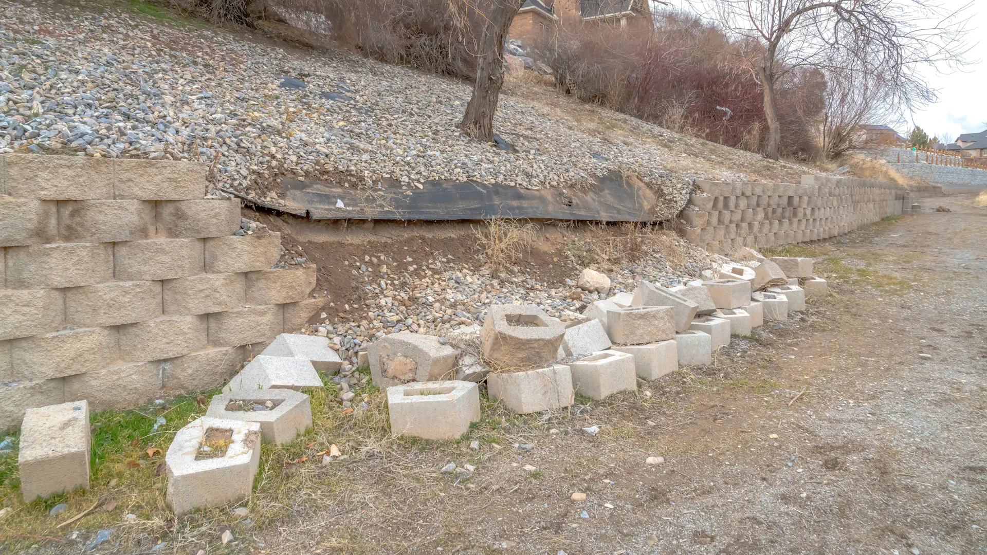 slope retaining wall