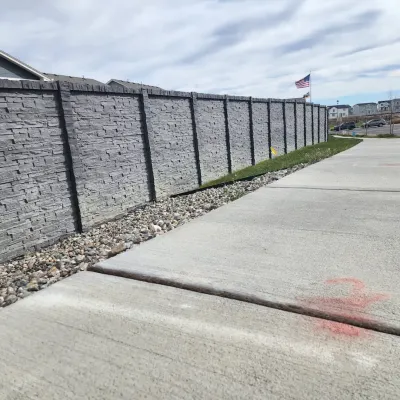 61 New Subdivision Concrete Fencing 80922